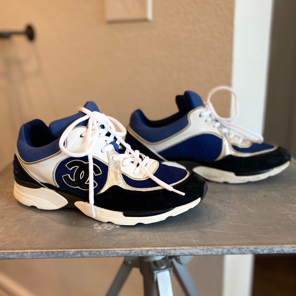 Women's Chanel Suede CC cruise suede trainer - Picture 12 of 16